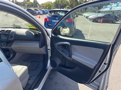2011 Toyota RAV4 Limited   - Photo 27 - Pittsburg, CA 94565-2812