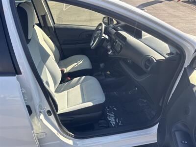 2015 Toyota Prius c One   - Photo 20 - Pittsburg, CA 94565-2812