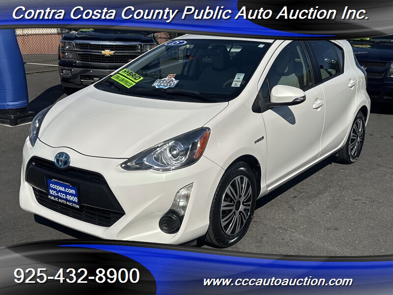 2015 Toyota Prius c One  