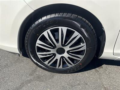 2015 Toyota Prius c One   - Photo 5 - Pittsburg, CA 94565-2812