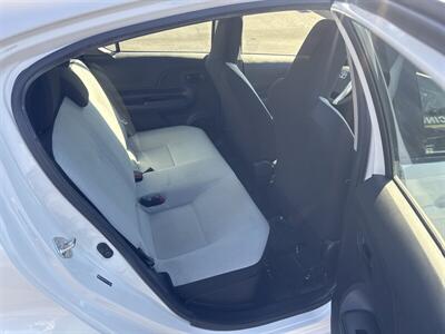 2015 Toyota Prius c One   - Photo 18 - Pittsburg, CA 94565-2812