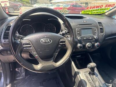2016 Kia Forte EX   - Photo 14 - Pittsburg, CA 94565-2812