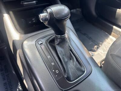2016 Kia Forte EX   - Photo 8 - Pittsburg, CA 94565-2812