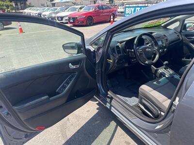 2016 Kia Forte EX   - Photo 6 - Pittsburg, CA 94565-2812