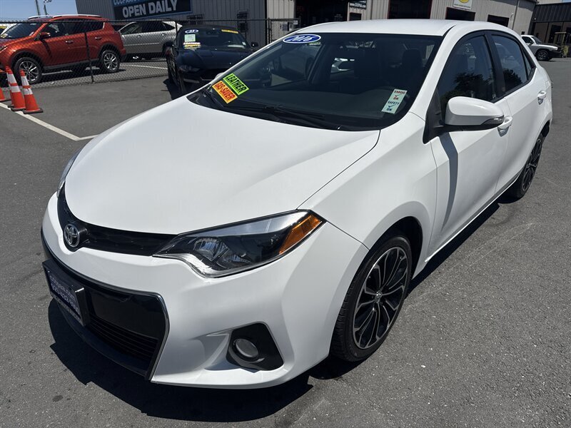 2016 Toyota Corolla S Plus  