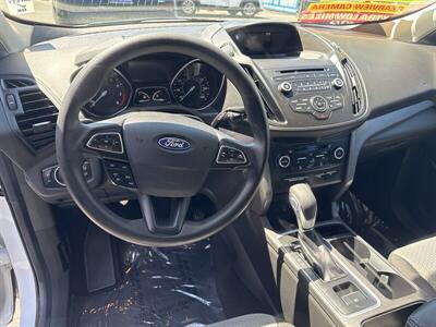 2018 Ford Escape SE   - Photo 2 - Pittsburg, CA 94565