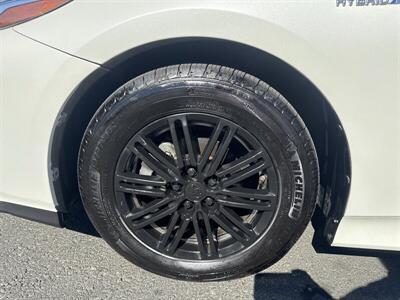 2017 Toyota Prius Prime Premium - Photo 16 - Pittsburg, CA 94565-2812