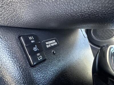 2017 Toyota Prius Prime Premium - Photo 12 - Pittsburg, CA 94565-2812