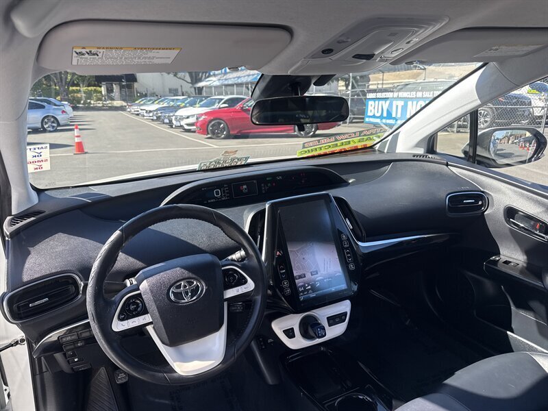 2017 Toyota Prius Prime Premium  