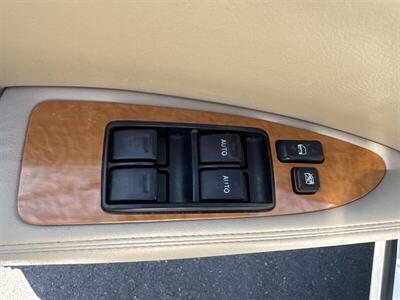 2005 Toyota Avalon XLS   - Photo 14 - Pittsburg, CA 94565-2812