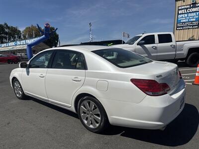 2005 Toyota Avalon XLS   - Photo 18 - Pittsburg, CA 94565-2812