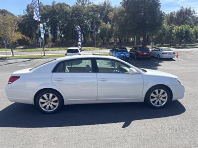 2005 Toyota Avalon XLS   - Photo 23 - Pittsburg, CA 94565-2812
