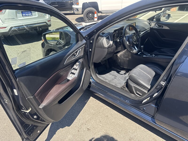 2018 Mazda Mazda3 Touring  