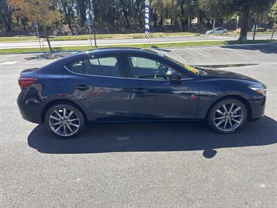 2018 Mazda Mazda3 Touring   - Photo 16 - Pittsburg, CA 94565-2812