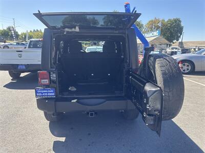 2013 Jeep Wrangler Sport   - Photo 17 - Pittsburg, CA 94565-2812