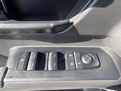 2024 Toyota Tacoma SR   - Photo 14 - Pittsburg, CA 94565-2812