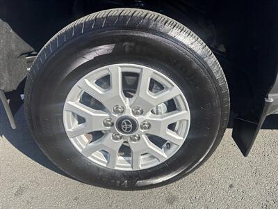 2024 Toyota Tacoma SR   - Photo 16 - Pittsburg, CA 94565-2812