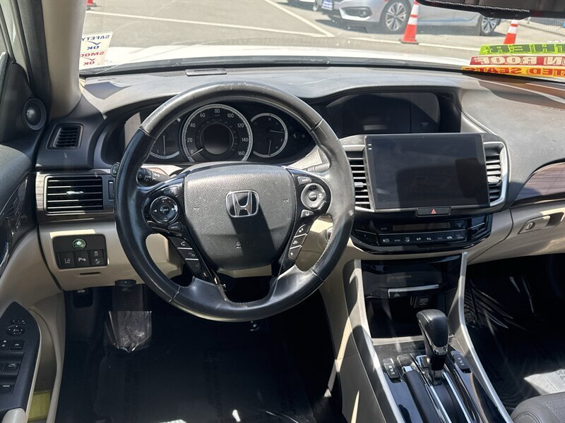 2017 Honda Accord Touring  