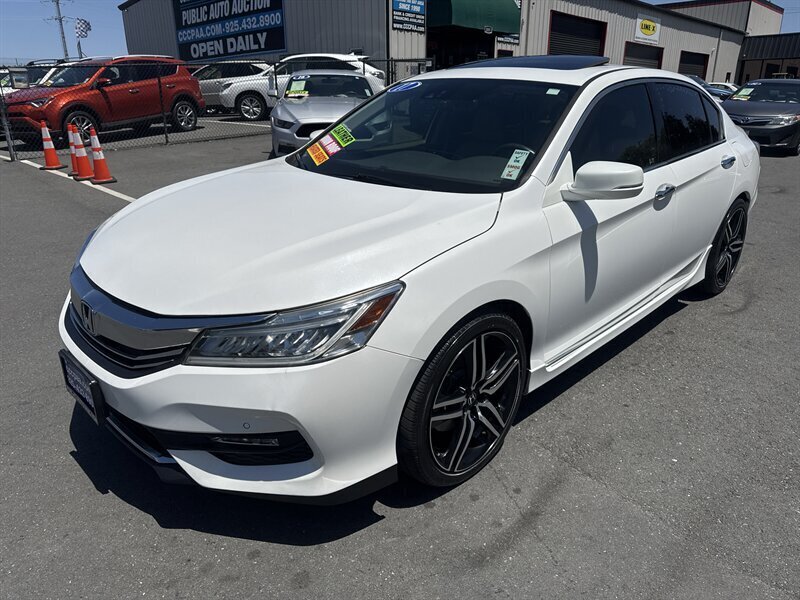 2017 Honda Accord Touring  