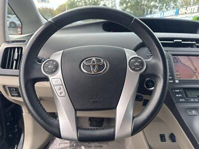 2011 Toyota Prius Five   - Photo 4 - Pittsburg, CA 94565-2812