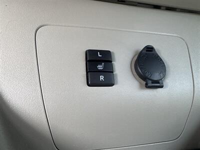 2011 Toyota Prius Five   - Photo 12 - Pittsburg, CA 94565-2812