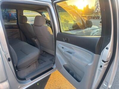 2006 Toyota Tacoma PreRunner V6   - Photo 20 - Pittsburg, CA 94565-2812