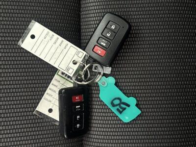 2017 Toyota Corolla 50th Anniversary Spe   - Photo 30 - Pittsburg, CA 94565-2812