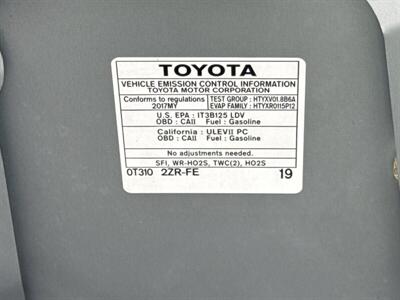 2017 Toyota Corolla 50th Anniversary Spe   - Photo 31 - Pittsburg, CA 94565-2812