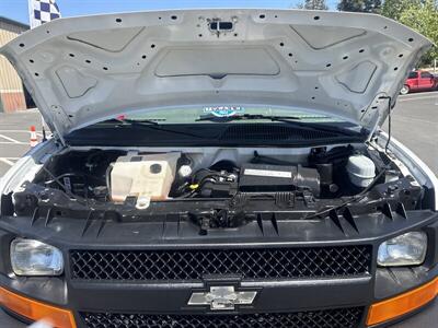 2005 Chevrolet Express 3500   - Photo 20 - Pittsburg, CA 94565-2812