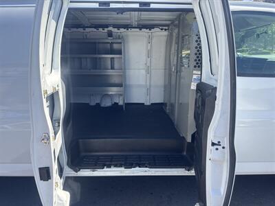 2005 Chevrolet Express 3500   - Photo 15 - Pittsburg, CA 94565-2812