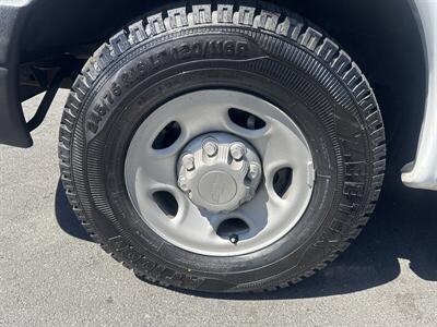 2005 Chevrolet Express 3500   - Photo 5 - Pittsburg, CA 94565-2812
