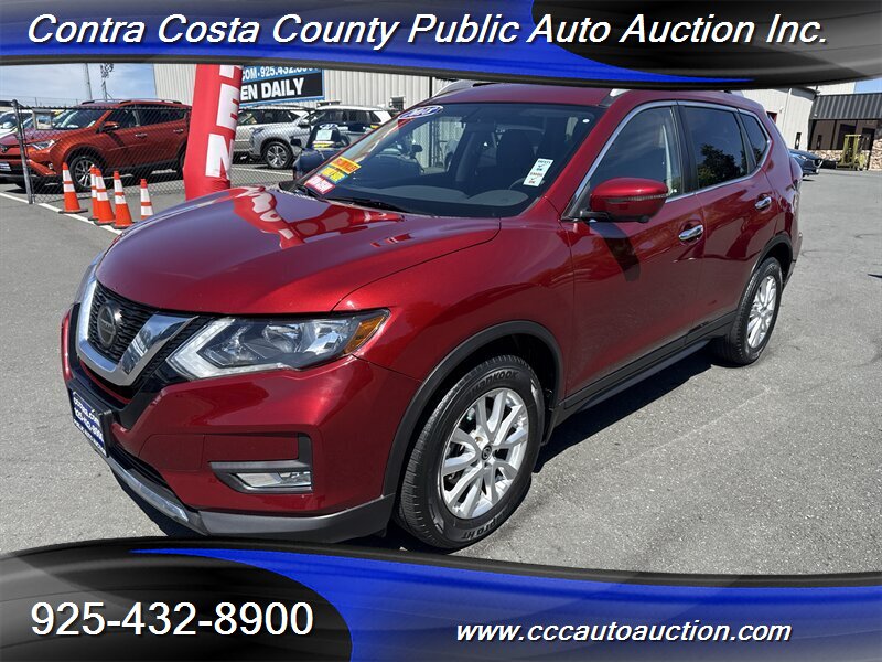 2018 Nissan Rogue SV FWD's photo