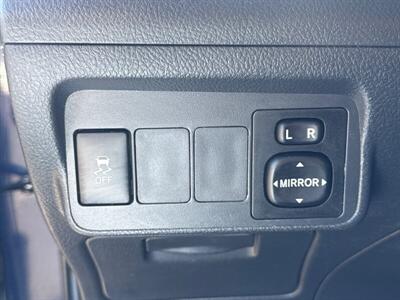 2011 Toyota Corolla S   - Photo 11 - Pittsburg, CA 94565-2812