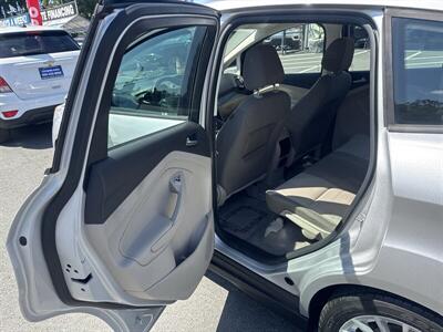 2016 Ford C-MAX Hybrid SE - Photo 14 - Pittsburg, CA 94565