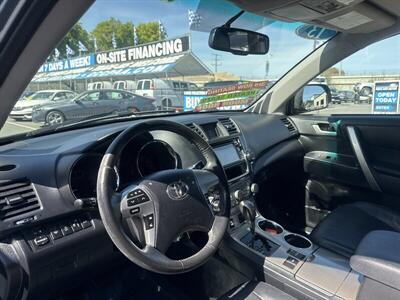 2013 Toyota Highlander SE   - Photo 2 - Pittsburg, CA 94565