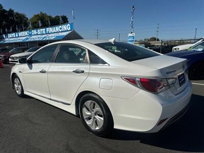 2014 Hyundai SONATA Hybrid   - Photo 17 - Pittsburg, CA 94565-2812