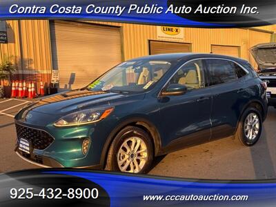 2020 Ford Escape SE   - Photo 1 - Pittsburg, CA 94565-2812