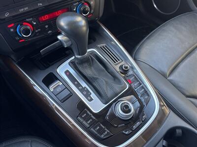 2010 Audi Q5 3.2 quattro Premium   - Photo 9 - Pittsburg, CA 94565-2812