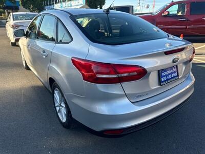 2017 Ford Focus SE   - Photo 17 - Pittsburg, CA 94565-2812