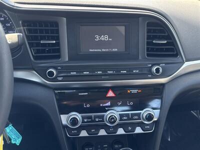 2020 Hyundai ELANTRA SE   - Photo 10 - Pittsburg, CA 94565