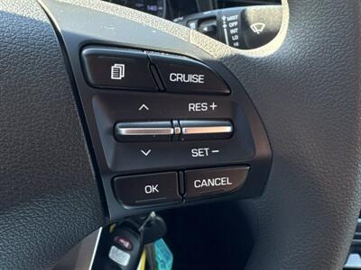 2020 Hyundai ELANTRA SE   - Photo 12 - Pittsburg, CA 94565