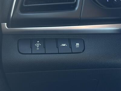 2020 Hyundai ELANTRA SE   - Photo 14 - Pittsburg, CA 94565