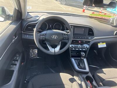 2020 Hyundai ELANTRA SE   - Photo 2 - Pittsburg, CA 94565
