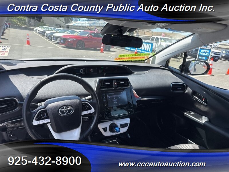 2017 Toyota Prius Prime Plus  