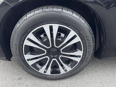 2013 Honda Fit   - Photo 10 - Pittsburg, CA 94565-2812