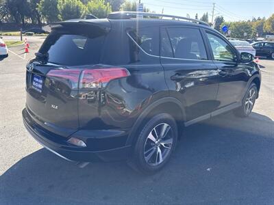 2017 Toyota RAV4 XLE   - Photo 23 - Pittsburg, CA 94565-2812