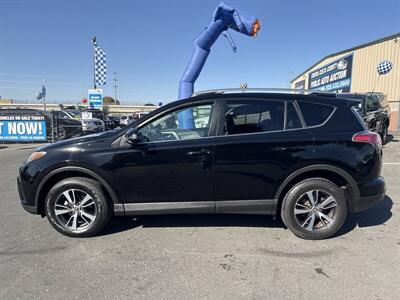 2017 Toyota RAV4 XLE   - Photo 15 - Pittsburg, CA 94565-2812