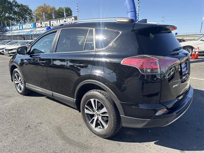 2017 Toyota RAV4 XLE   - Photo 17 - Pittsburg, CA 94565-2812