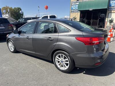 2018 Ford Focus SE   - Photo 15 - Pittsburg, CA 94565-2812