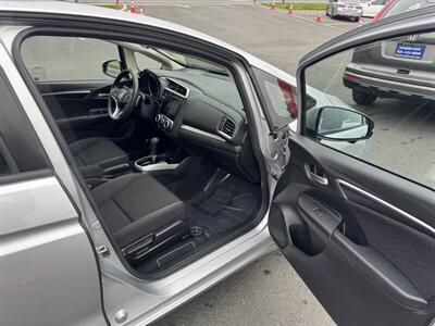 2016 Honda Fit EX   - Photo 26 - Pittsburg, CA 94565-2812